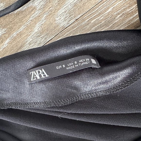 Zara Cowl Neck Black Satin Style Tank - Picture 4 of 4